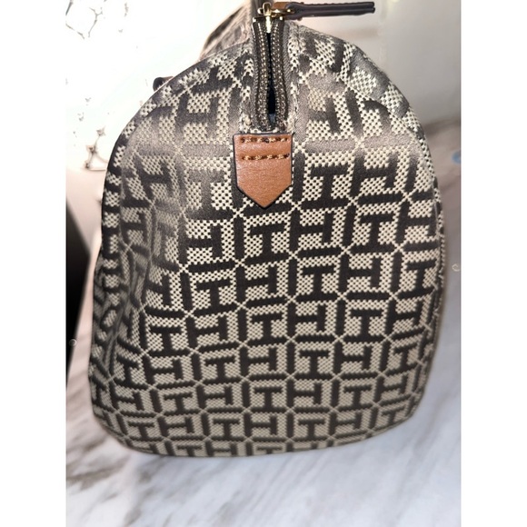 🚨 TOMMY HILFIGER Women’s Brown Small Handbag Excellent Condition - Picture 6 of 8